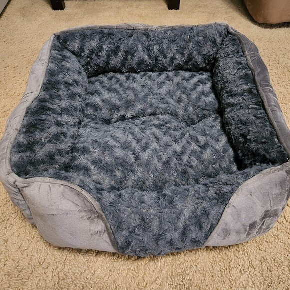 Small Dog Bed Large Medium Small Soft Calming Sleeping Puppy Anti-Slip 20"x19"x6 - Picture 9 of 10